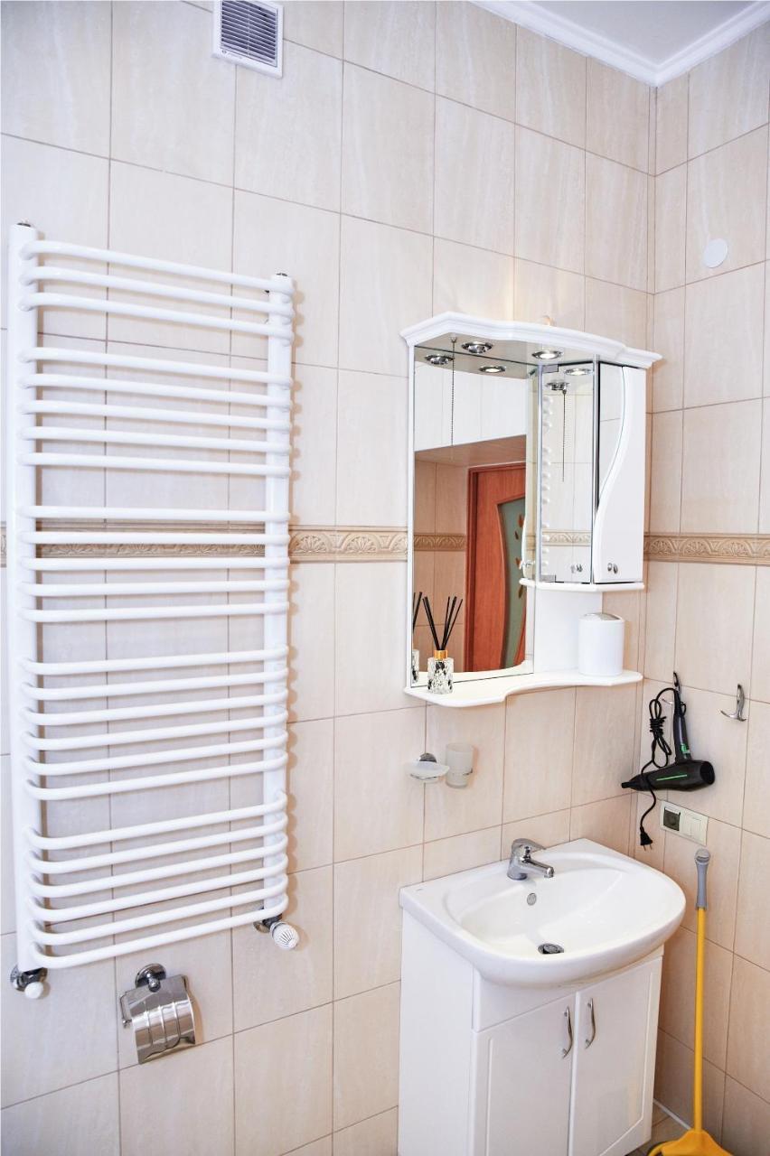 Designer Apartment In The Center Leopoli Esterno foto